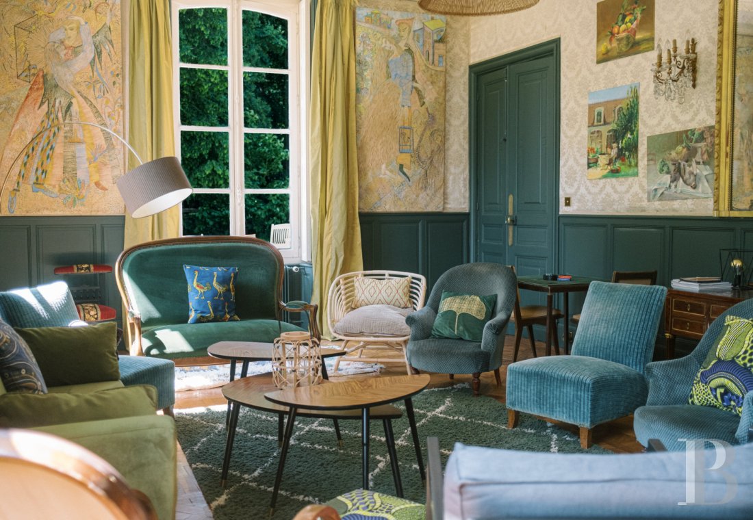 Dans le Calvados, au sud-est de Caen,  un château classique du 18e siècle tout en couleurs - photo  n°8